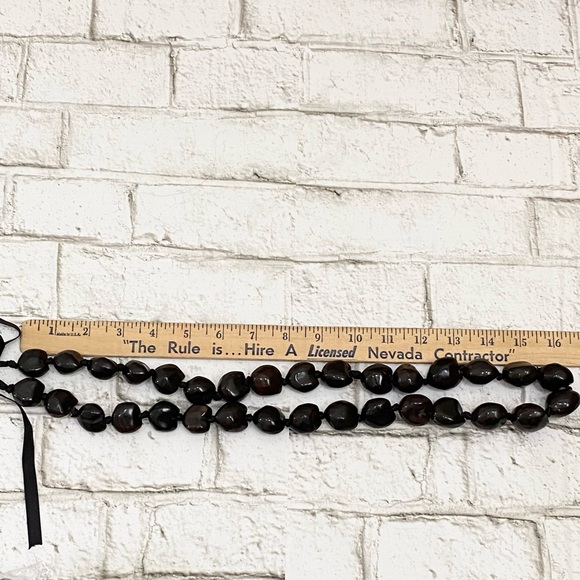 Kukui Nut HAWAIIAN Black Dark Chocolate Lei 32” Necklace - Picture 4 of 8